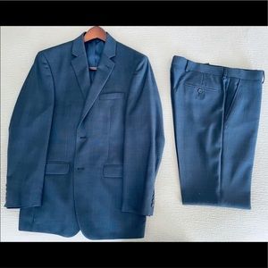 Perry Ellis Navy Slim Fit Suit (Blazer & Pants)
